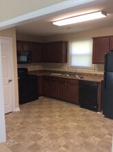 114 Bethune Dr in Williamsburg, VA - Building Photo - Building Photo