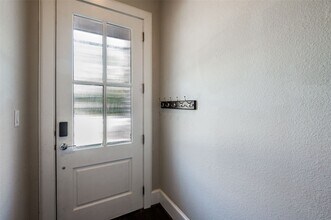 4124 Runyon Rd in Addison, TX - Building Photo - Building Photo