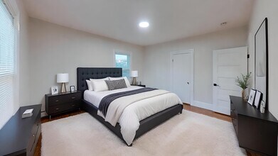 44 Dimmock St in Quincy, MA - Building Photo - Building Photo