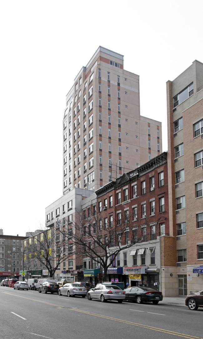 Graceline Court in New York, NY - Building Photo - Building Photo