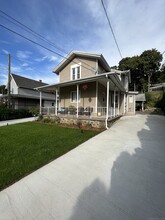 361 High St in Naugatuck, CT - Building Photo - Building Photo