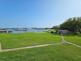 15575 Marina Dr in Montgomery, TX - Building Photo
