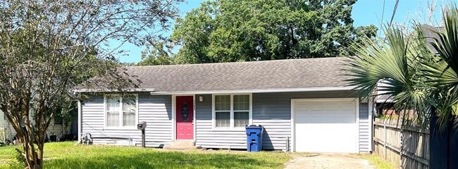 property at 1105 N Arcola St