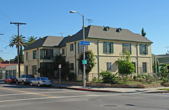 6154 Fountain Ave in Los Angeles, CA - Building Photo - Building Photo