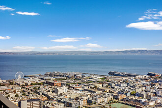 999 Green St in San Francisco, CA - Foto de edificio - Building Photo