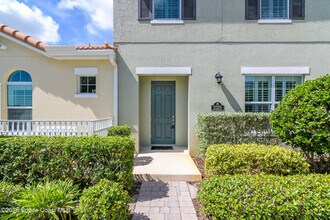 3325 Sedge Dr in Rockledge, FL - Foto de edificio - Building Photo