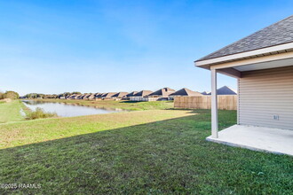 108 Chesson Hl Dr in Broussard, LA - Building Photo - Building Photo