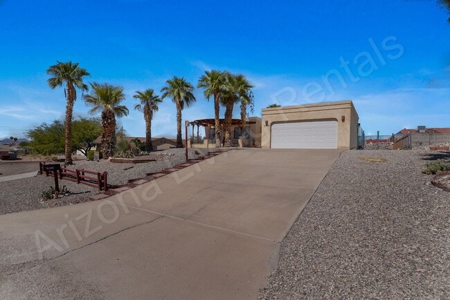 2959 Indian Head Dr in Lake Havasu City, AZ - Foto de edificio - Building Photo