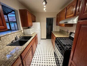 318 11th St in West Sacramento, CA - Building Photo - Building Photo