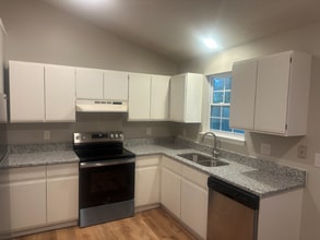 161 Mill Creek Dr in Youngsville, NC - Building Photo - Building Photo