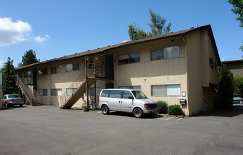 Caribbean Apartments in Bellevue, WA - Building Photo - Building Photo