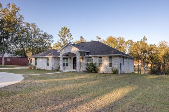 1148 Sioux Cir in Crestview, FL - Building Photo - Building Photo