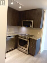 30 Shore Breeze Dr in Toronto, ON - Building Photo - Building Photo