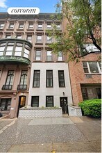 47 W 71st St in New York, NY - Building Photo - Building Photo