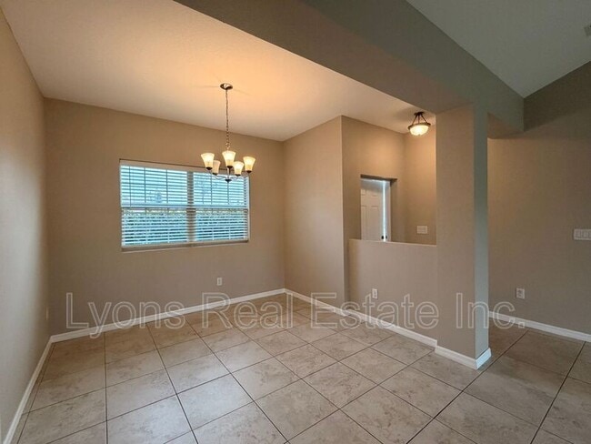 2929 Alhaven Terrace in North Port, FL - Building Photo - Building Photo