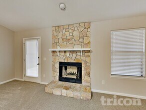 7738 Collins Ridge Blvd in Jacksonville, FL - Foto de edificio - Building Photo