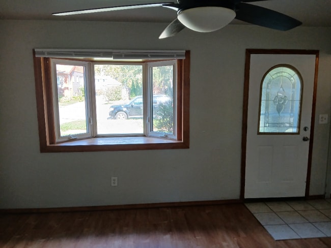 26327 McDonald St in Dearborn Heights, MI - Building Photo - Building Photo