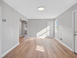 74 Forest Hill Ave NE in Roanoke, VA - Building Photo - Building Photo