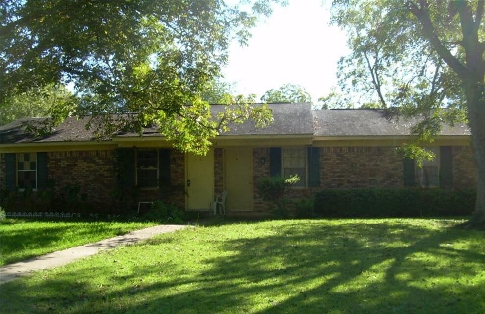 1124 University St, Unit B in Albany, GA - Building Photo
