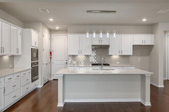 305 Bolivar Wy in San Marcos, TX - Building Photo - Building Photo