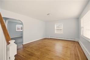 92 Bracket Ave in Tiverton, RI - Building Photo - Building Photo