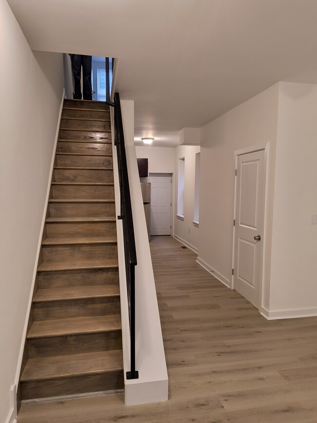 1523 W Oakdale St in Philadelphia, PA - Building Photo - Building Photo