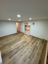 343 Homecrest Dr, Unit Upper in Snyder, NY - Foto de edificio - Building Photo