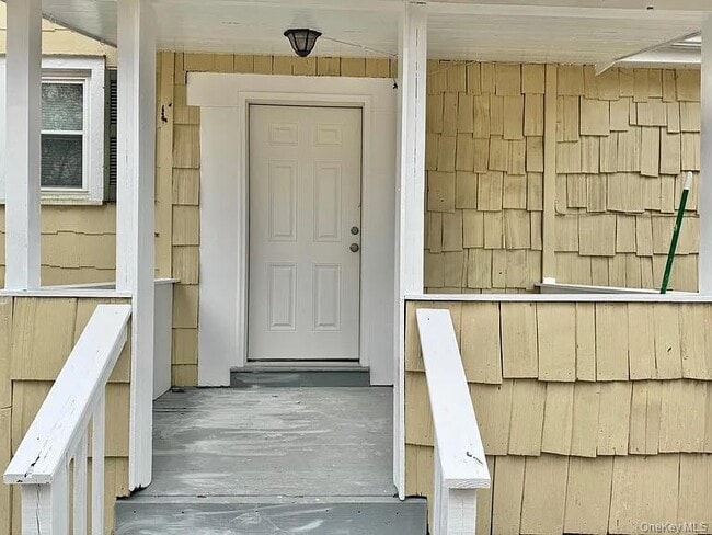 2432 NY-300 in Wallkill, NY - Building Photo - Building Photo