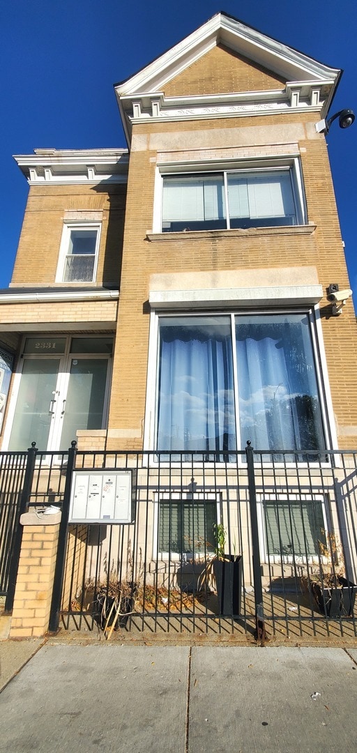 property at 2331 N Western Ave