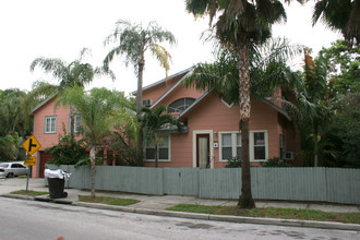 1017-1021 N 8th St in St. Petersburg, FL - Building Photo - Building Photo