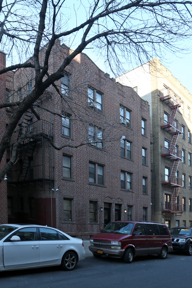 4314 41st St in Sunnyside, NY - Building Photo - Building Photo