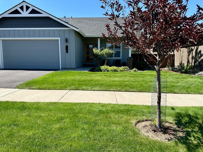 property at 63713 Hunters Cir