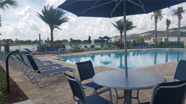 4922 Navali Dr in Wellington, FL - Building Photo - Building Photo