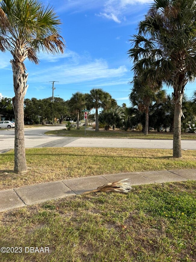 4 Cypress Cir in Ormond Beach, FL - Building Photo - Building Photo