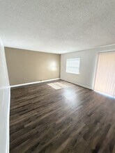 2539 N Alafaya Trail in Orlando, FL - Building Photo - Building Photo