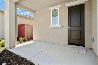 3278 Vallonea St in Manteca, CA - Building Photo - Building Photo