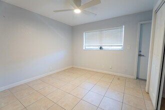 1305 NE 16th Terrace in Fort Lauderdale, FL - Building Photo - Building Photo