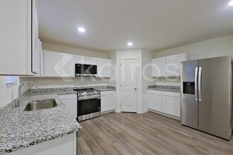 12 Marbury Dr in Radcliff, KY - Building Photo - Building Photo