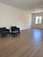 140 Carmine in Irvine, CA - Building Photo - Building Photo