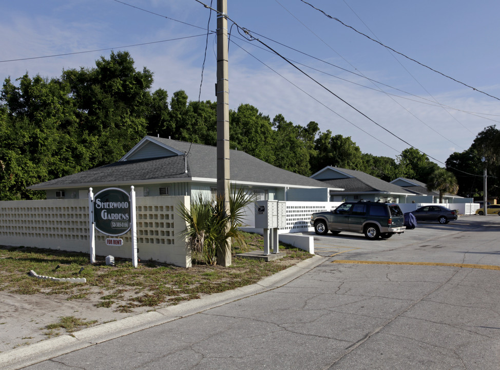 Sherwood Garden in Titusville, FL - Building Photo