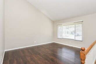 1690 Woodman Dr in Florissant, MO - Building Photo - Building Photo