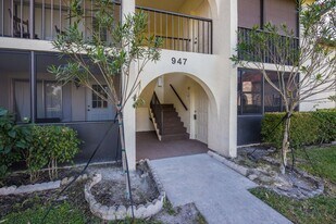 4765 Sable Pine Cir in West Palm Beach, FL - Building Photo