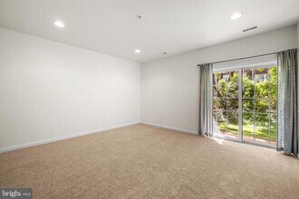 129 Hearth Ct in Baltimore, MD - Building Photo - Building Photo