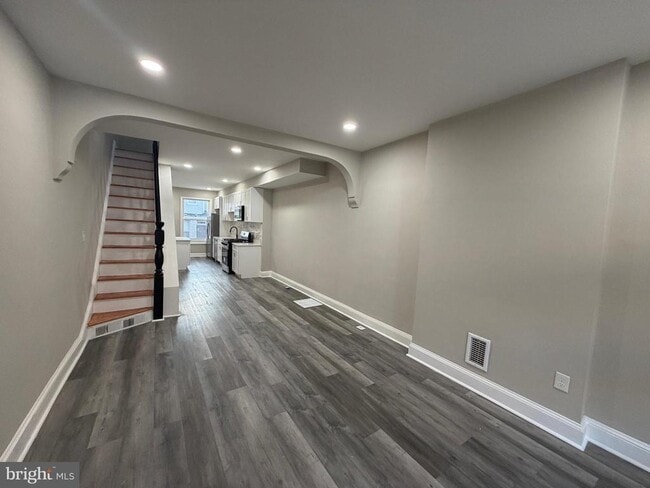 property at 718 N Curley St