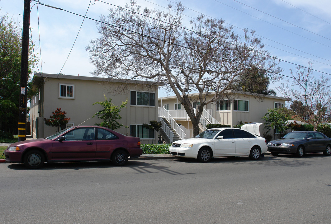 1723-1725 Diamond St in San Diego, CA - Foto de edificio