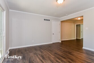 2314 Killarney Dr in Greensboro, NC - Building Photo - Building Photo