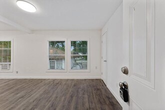 607 Enid St in Houston, TX - Building Photo - Building Photo