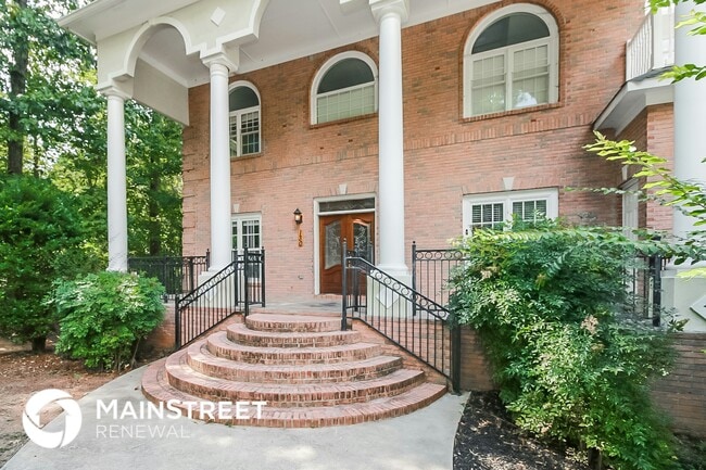 130 Greenfield Cir in Fayetteville, GA - Foto de edificio - Building Photo