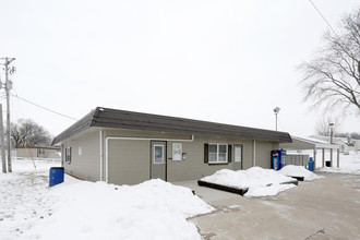 Silver Creek in Davenport, IA - Building Photo - Building Photo