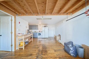 5 Delavan St in Brooklyn, NY - Building Photo - Building Photo